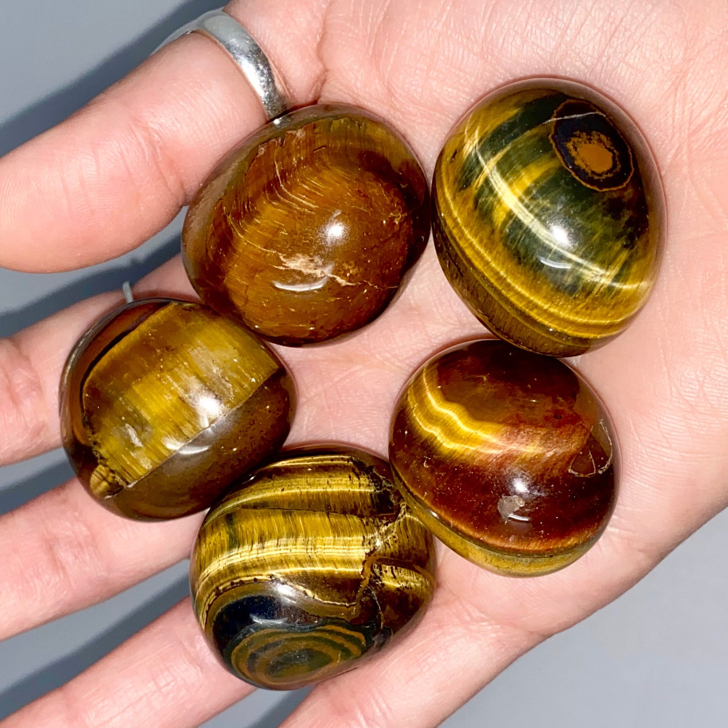 Polished High Quality Tigers Eye Tumbled Stone about 1-1.5 long Natural Tigers Eye Crystal /